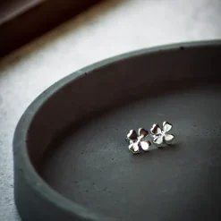 Aagaard Gaver Til Sundhedspersonalet|Smykker*, Firkløver ørestikker i sølv