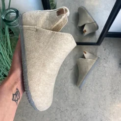 Whistler Hjemmesko|Knyster - Hallux Valgus*Beige filtet hjemmesko med højt skaft
