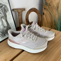 Skechers Benlængdeforskel|Knyster - Hallux Valgus*Beige slip-in med MaxChusion bund