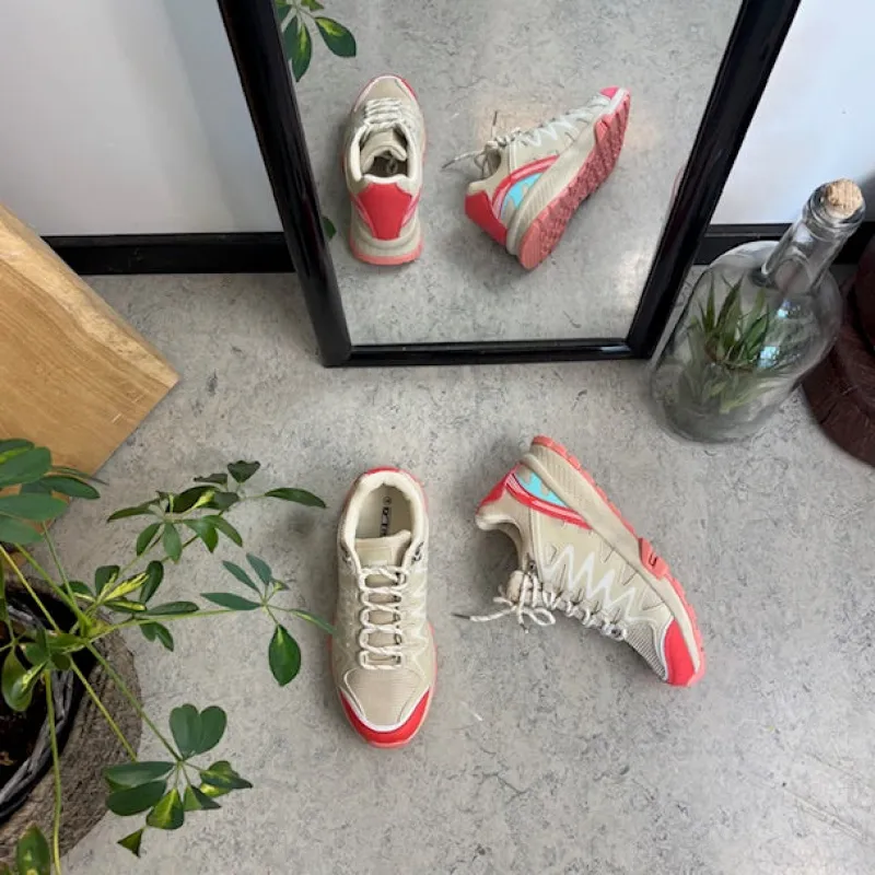 Sygeplejebutikken Sko På Tilbud*Beige sko med åndbar overdel og flotte detaljer