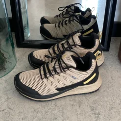 Green Comfort Benlængdeforskel|Knyster - Hallux Valgus*Beige vandtæt sko fra med masser af svangstøtte