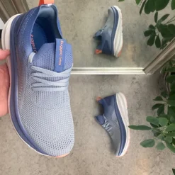 Sygeplejebutikken Knyster - Hallux Valgus|Sommersko Dame*Blå åndbar slip on sko med stødabsorbering