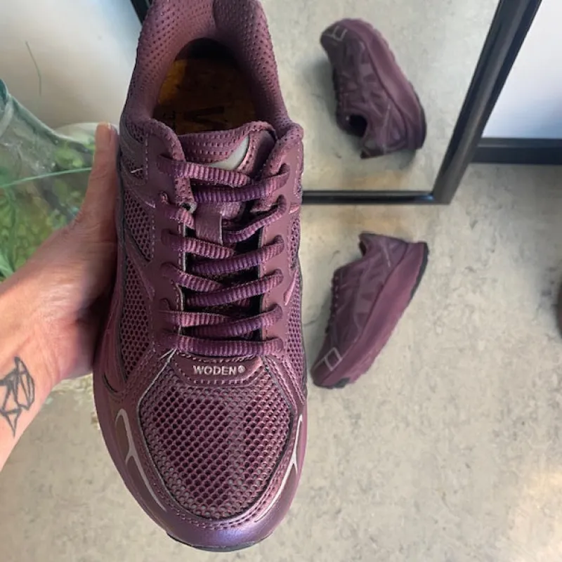 Woden Leddegigt|Hælsporer*Bordeaux sko med god pasform