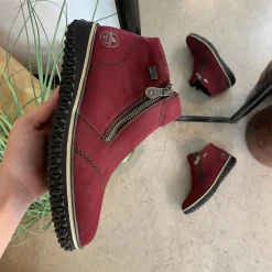 Rieker Kort Støvle Dame|Rød Støvle*Bordeux kort støvle fra med let for