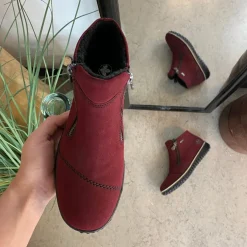 Rieker Kort Støvle Dame|Rød Støvle*Bordeux kort støvle fra med let for