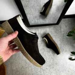 Sygeplejebutikken Sko På Tilbud*Brun ruskindssko med rågummisål