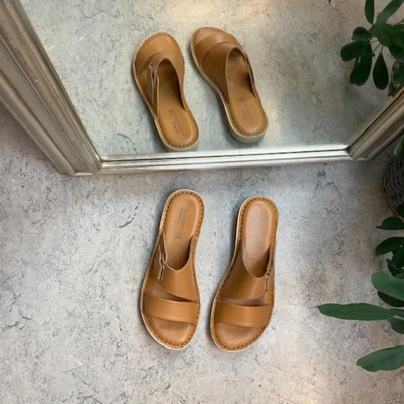 Relaxshoe Sandaler På Tilbud*Brun skind slip on med justerbar rem fra