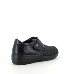 Sygeplejebutikken Sko Til Ældre|Sko Med Velcro*Damesko i sort PU med mønstret overdel, velcrolukning og fleksibel PU-sål