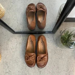 Sygeplejebutikken Sommersko Dame|Gængesål*Elegant ballerina i brunt skind