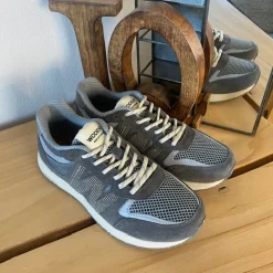 Woden Sommersko Dame|Overgangssko*Grå letvægtssko i åndbart materiale fra .