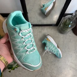 Sygeplejebutikken Sko På Tilbud*Grøn sko med åndbar overdel og flotte detaljer