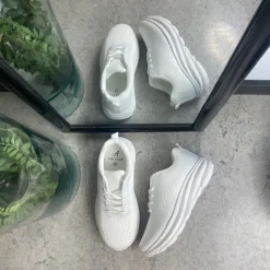 Sygeplejebutikken Knyster - Hallux Valgus|Sommersko Dame*Hvid letvægtssko med god stødabsorbering