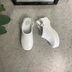 Sygeplejebutikken Sko På Tilbud*Hvid skind træsko med rem