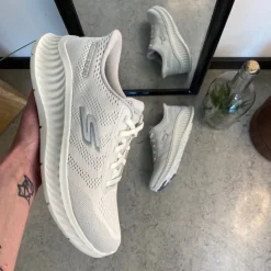 Skechers Benlængdeforskel|Knyster - Hallux Valgus*Hvide Slip-Ins til herre