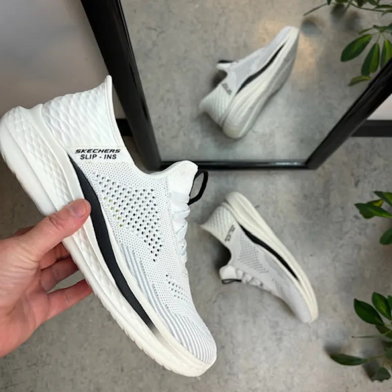 Skechers Sko På Tilbud*Hvide Slip-ins fra med svangstøtte