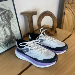 Sygeplejebutikken Knyster - Hallux Valgus|Sommersko Dame*Hvide, stødabsorberende sko i åndbart mesh.