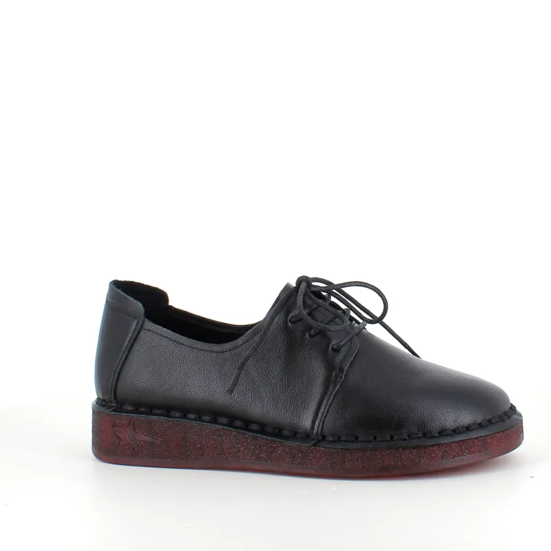 Sygeplejebutikken Stødabsorberende Sko*Klassisk sort snøresko i glat skind med udtagelig indersål & fleksibel gummisål