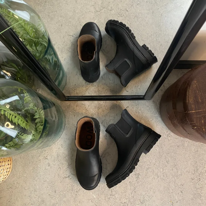 Woden Gummistøvler*Klassisk sort gummistøvle med kort skaft