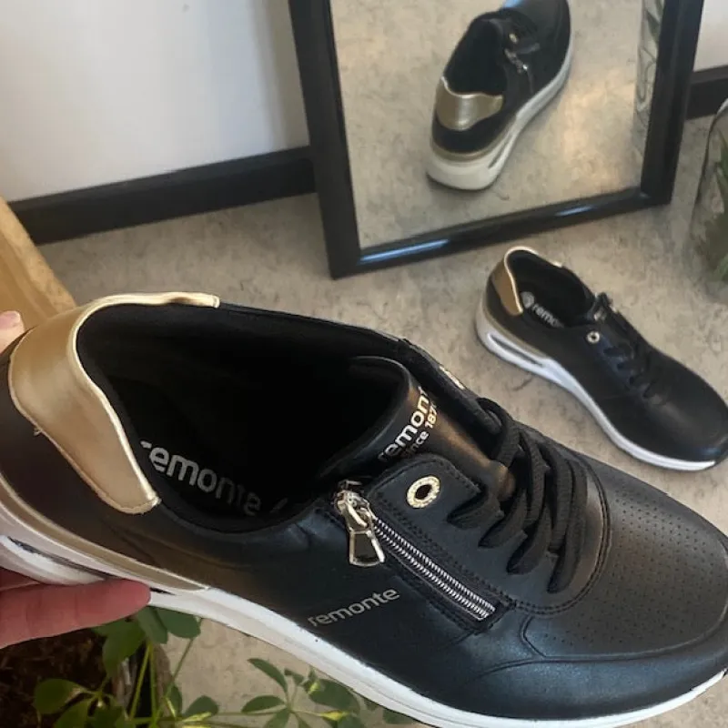 Remonte Platfodet|Hælsporer*Komfortabel sneakers fra med masser af svangstøtte