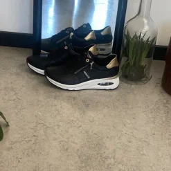 Remonte Platfodet|Hælsporer*Komfortabel sneakers fra med masser af svangstøtte