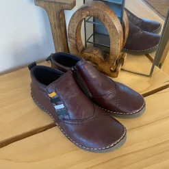 Rieker Kort Støvle Dame|Vinterstøvler Damer*Kort bordeuxfarvet støvle fra med flotte detaljer