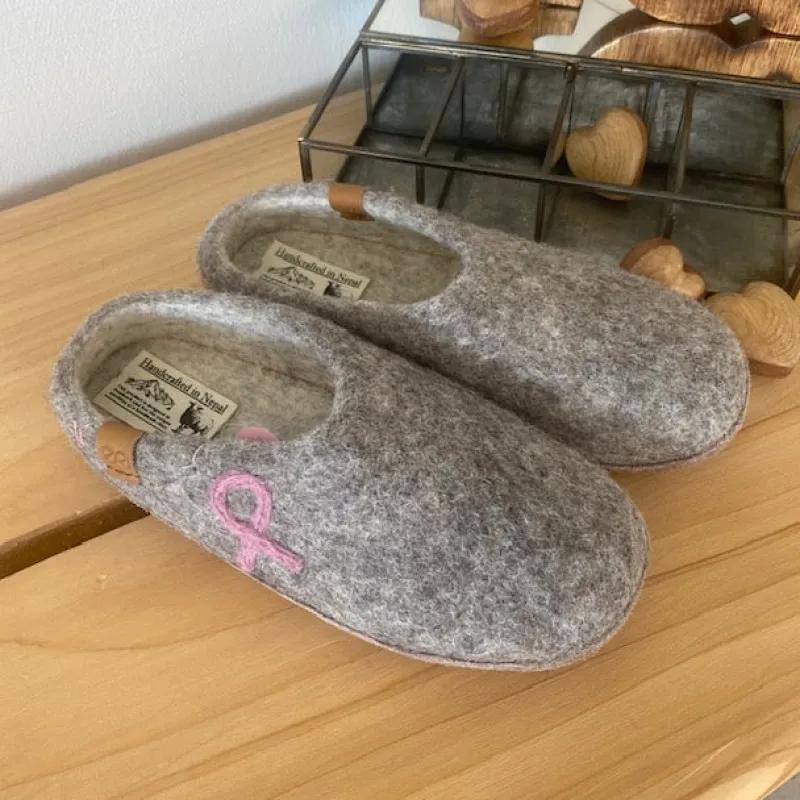 Green Comfort Diabetes Fødder|Hjemmesko*Lav uld hjemmesko med Støt Brysterne logo