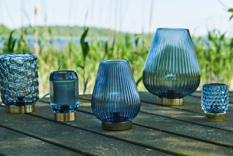 Speedtsberg Gaver Til Sundhedspersonalet*LED-lampe med riller – Moderne og elegant i gråt glas