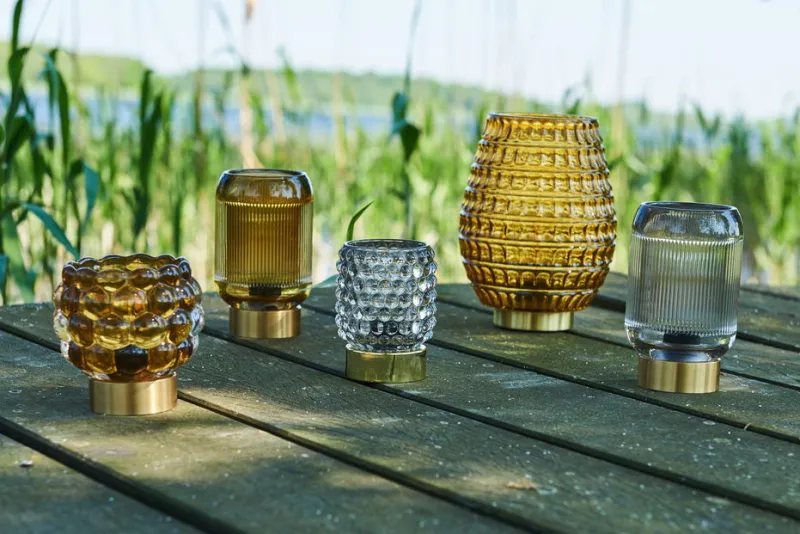 Speedtsberg Gaver Til Sundhedspersonalet*LED-lampe med riller – Moderne og elegant i gråt glas