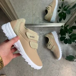 OrtoMed sko Sko På Tilbud*Lys fleksibel sko med skridhæmmende såler