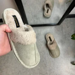 Sygeplejebutikken Hjemmesko|Sko På Tilbud*Lys grøn hjemmesko med synlig pelskant