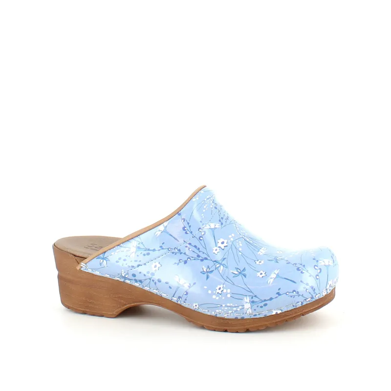 Sanita Clogs|Træsko Dame Modeller*Lyseblå -træsko med smukt blomsterprint.
