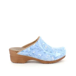 Sanita Clogs|Træsko Dame Modeller*Lyseblå -træsko med smukt blomsterprint.