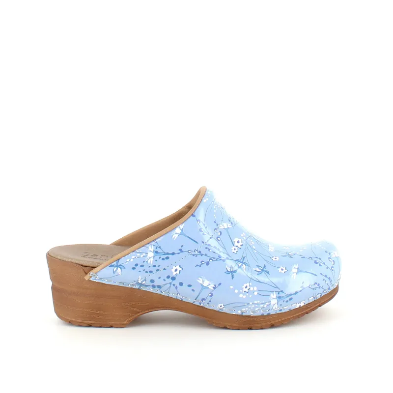 Sanita Clogs|Træsko Dame Modeller*Lyseblå -træsko med smukt blomsterprint.