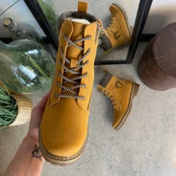 Sygeplejebutikken Vinterstøvler Damer|Overgangssko*Lysebrun damestøvle med snørebånd, lynlås og varmt for – dekorativ spænde og TPR-sål