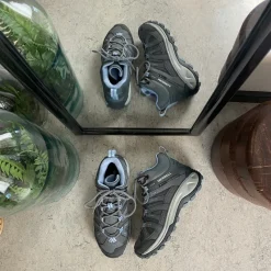 Merrell Vandresko Og Sandaler|Stødabsorberende Sko*vandrestøvle med Gore-Tex - som giver både stabilitet og støtte