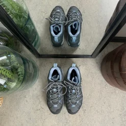 Merrell Vandresko Og Sandaler|Stødabsorberende Sko*vandrestøvle med Gore-Tex - som giver både stabilitet og støtte