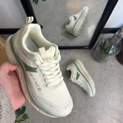 Endurance Sommersko Dame|Hvide Sneakers Dame*Åndbare Comfortfit sneakers med grønne detaljer