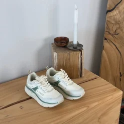 Endurance Sommersko Dame|Hvide Sneakers Dame*Åndbare Comfortfit sneakers med grønne detaljer