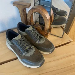 Green Comfort Leddegigt|Hælsporer*Olivengrøn sko med dobbelt lukning