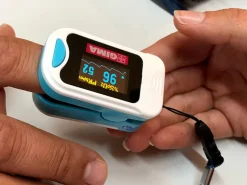 Sygeplejebutikken Iltmåler*Oximeter måler iltindholdet i blodet