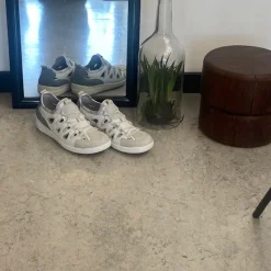 Sygeplejebutikken Sko Til Ældre|Følsomme Fødder*Relife sko – Offwhite | Blød, let og moderne komfort