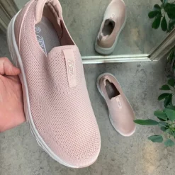 Cruz Sko På Tilbud*Rosa slip on sko fra med god bredde