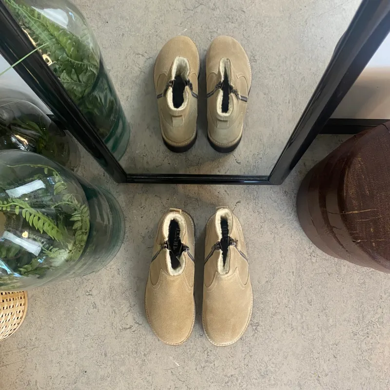 Green Comfort Kort Støvle Dame|Vinterstøvler Damer*Ruskindsstøvle med EnergySole™, uldfor, dobbelt lynlås & ekstra rummelig H-pasform