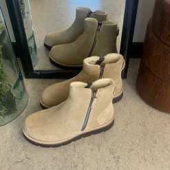 Green Comfort Kort Støvle Dame|Vinterstøvler Damer*Ruskindsstøvle med EnergySole™, uldfor, dobbelt lynlås & ekstra rummelig H-pasform