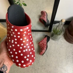 Sanita Clogs|Træsko Dame Modeller*træsko med rødt og hvidt prikmønster