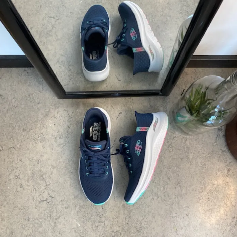 Skechers Benlængdeforskel|Knyster - Hallux Valgus*slip-ins sko med god svangstøtte