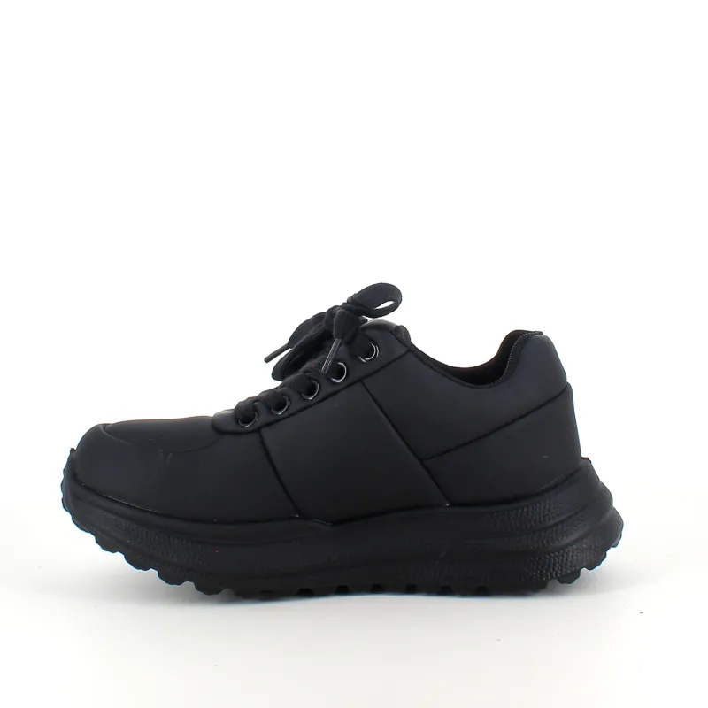 Sygeplejebutikken Kondi Sko|Stødabsorberende Sko*Sort damesko i blød PU med snørebånd og dekorative syninger – komfortabel hverdagssko