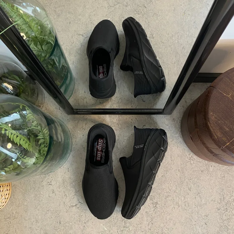 Skechers Benlængdeforskel|Knyster - Hallux Valgus*Sort herre slip-in sko fra