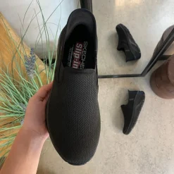 Skechers Benlængdeforskel|Knyster - Hallux Valgus*Sort herre slip-in sko fra