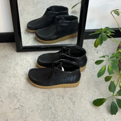 Nature Footwear Kort Støvle Dame|Vinterstøvler Damer*Sort krokodillemønstret støvlet i skind fra Nature